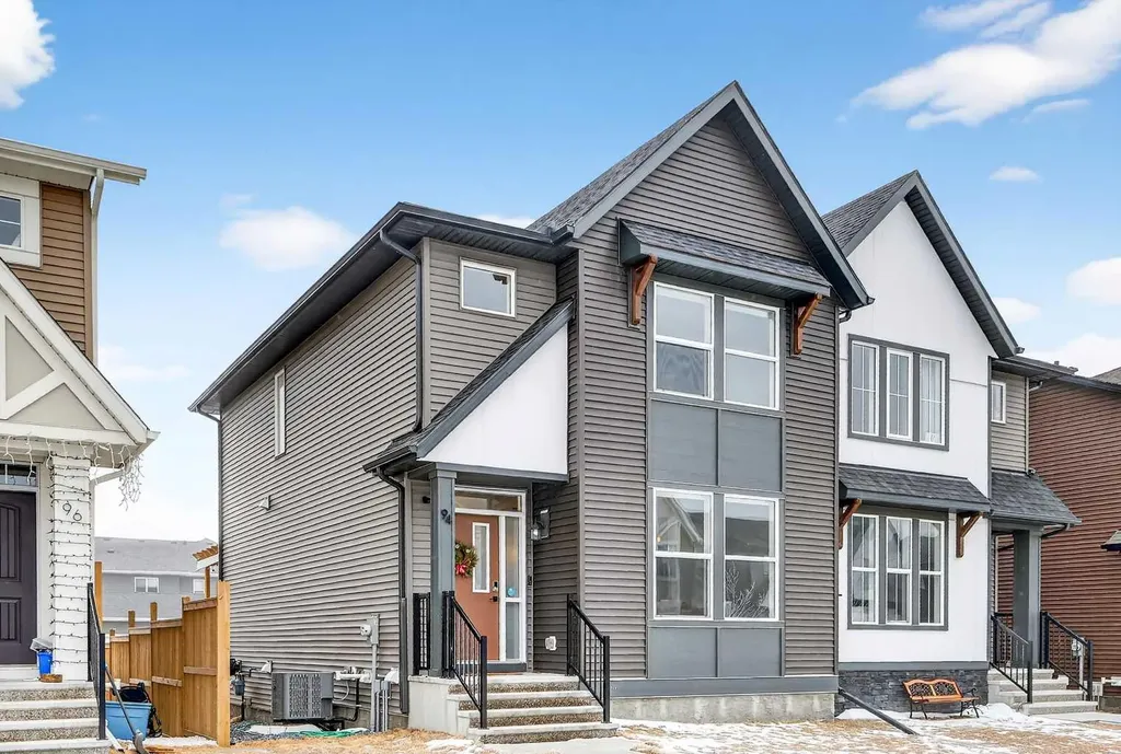 94 Wolf Gate NW Okotoks AB T1S 5T9