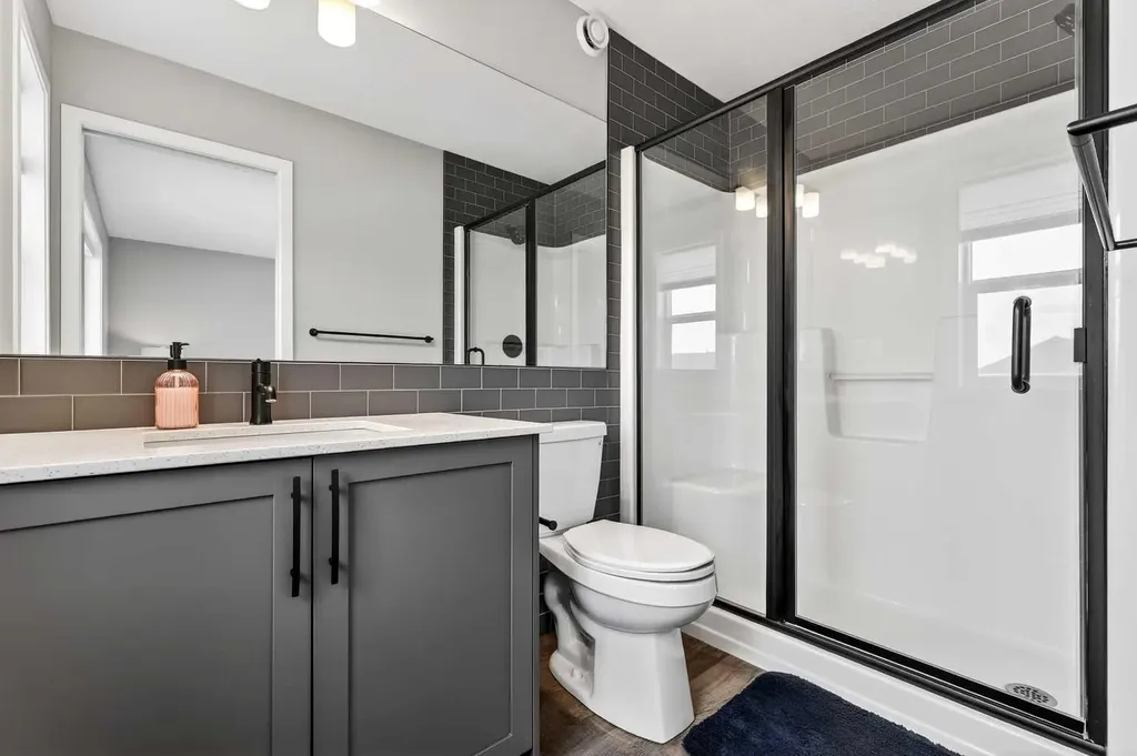 94 Wolf Gate NW Okotoks AB T1S 5T9