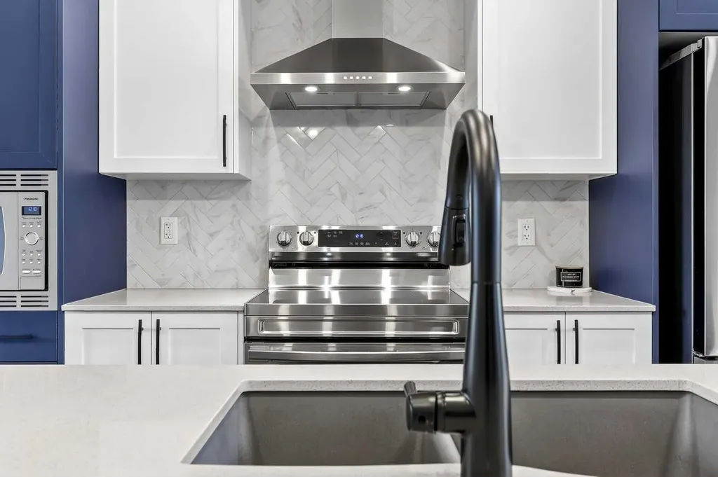 94 Wolf Gate NW Okotoks AB T1S 5T9