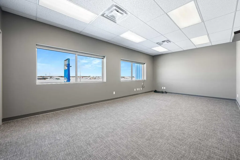 5267 67 Avenue Lloydminster AB T9V 3N6
