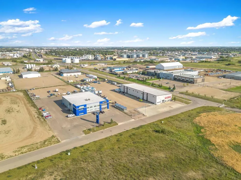 5267 67 Avenue Lloydminster AB T9V 3N6