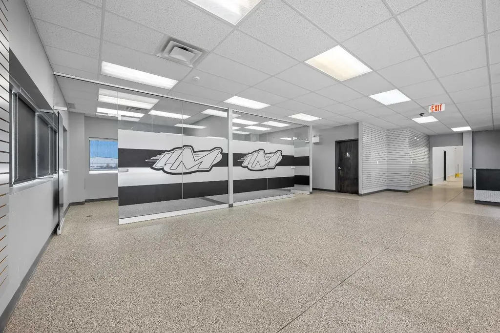 5267 67 Avenue Lloydminster AB T9V 3N6