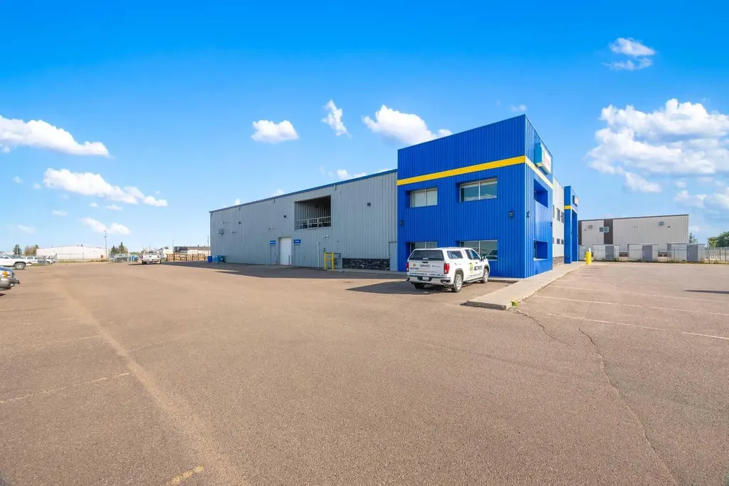 5267 67 Avenue Lloydminster AB T9V 3N6