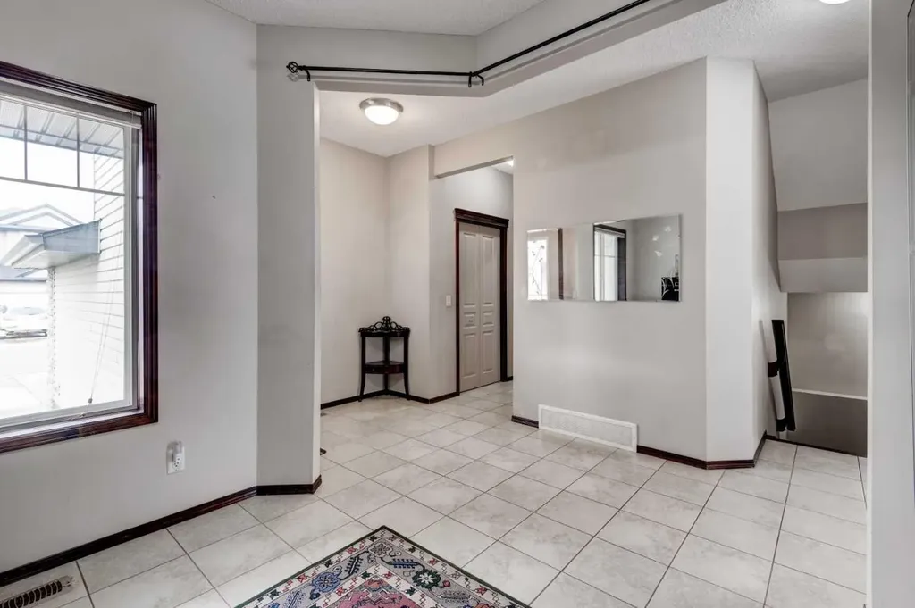 42 Everoak Green SW Calgary AB T2Y 0J5