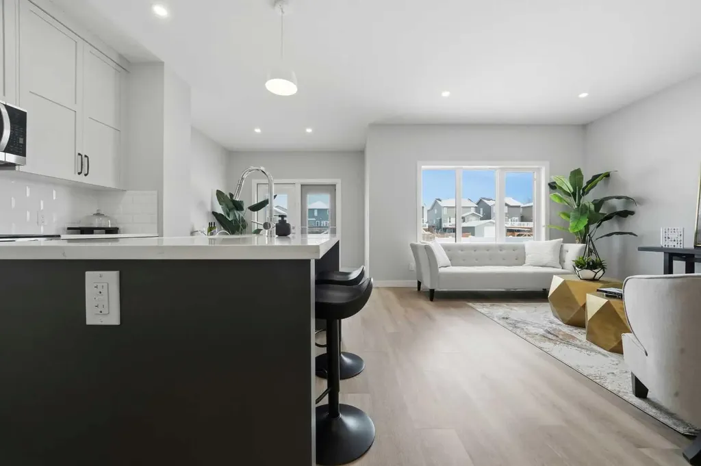 114 Palmer Circle Blackfalds AB T4M 0N8