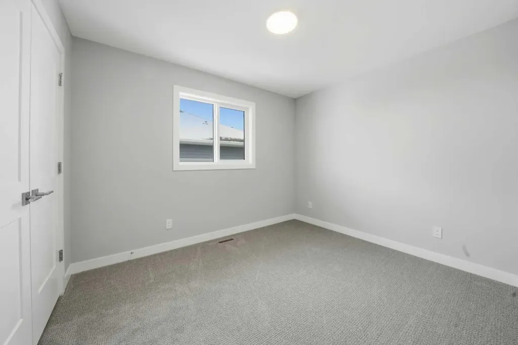 114 Palmer Circle Blackfalds AB T4M 0N8