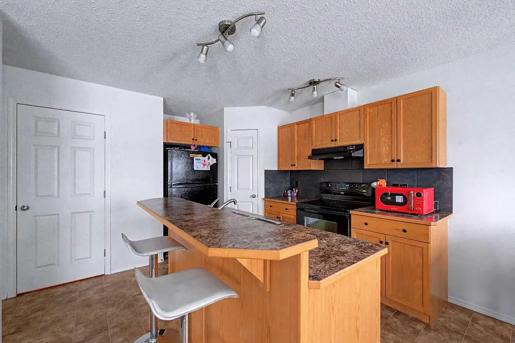 800 Yankee Valley Boulevard SE Airdrie AB T4A 2L1