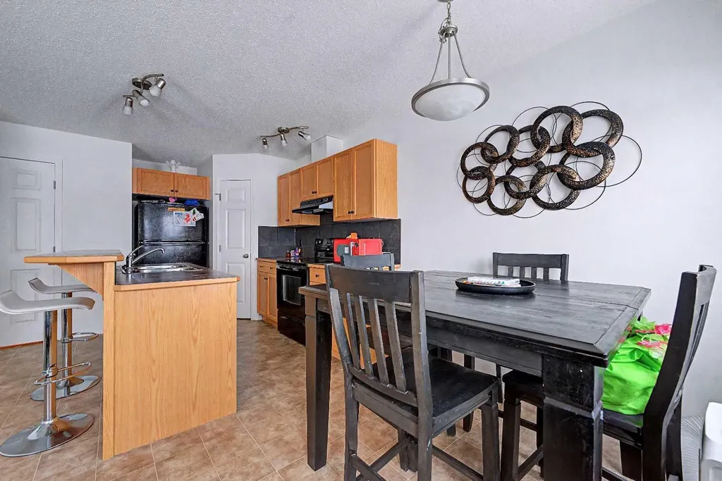 800 Yankee Valley Boulevard SE Airdrie AB T4A 2L1
