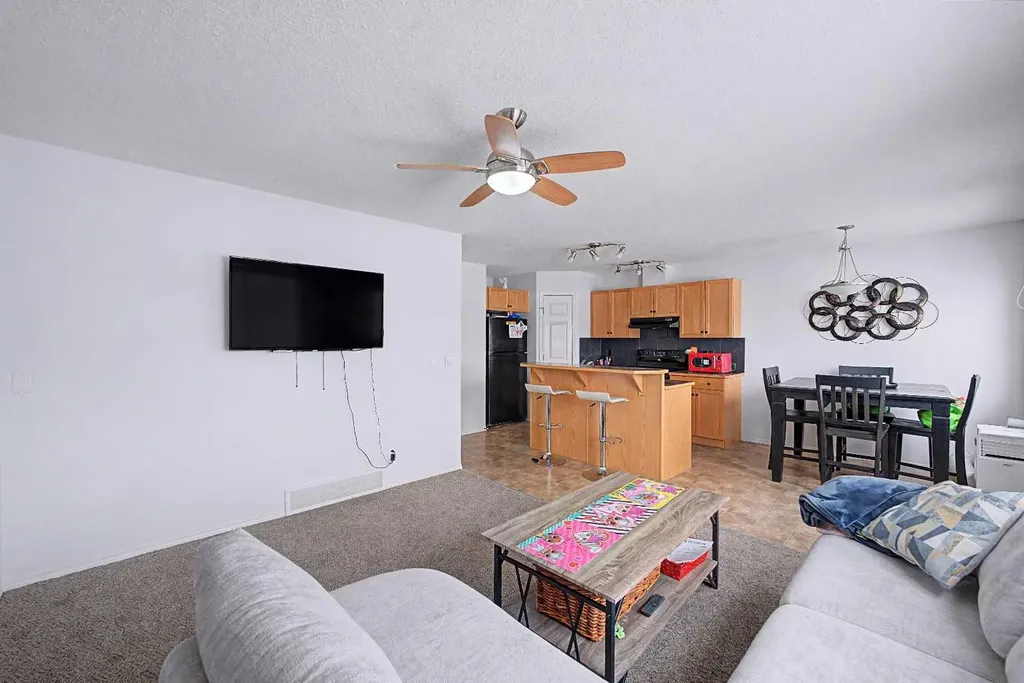 800 Yankee Valley Boulevard SE Airdrie AB T4A 2L1