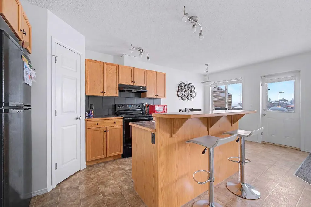 800 Yankee Valley Boulevard SE Airdrie AB T4A 2L1