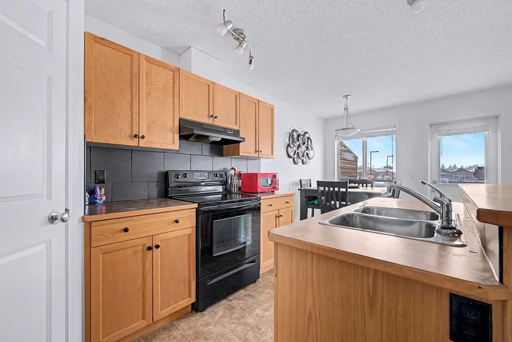 800 Yankee Valley Boulevard SE Airdrie AB T4A 2L1