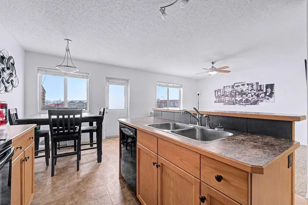 800 Yankee Valley Boulevard SE Airdrie AB T4A 2L1