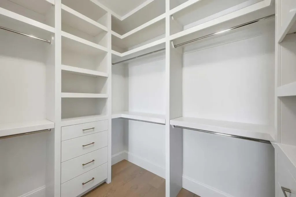 2025 27 Avenue SW Calgary AB T2T 1H6