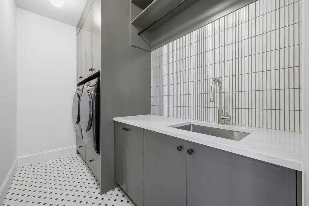 2025 27 Avenue SW Calgary AB T2T 1H6