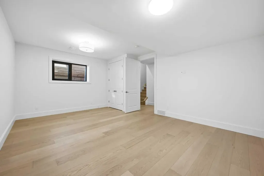 2025 27 Avenue SW Calgary AB T2T 1H6