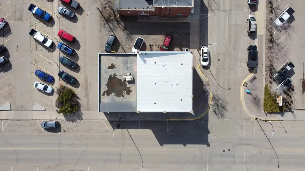 4820 49 Avenue Lloydminster SK S9V 0T4