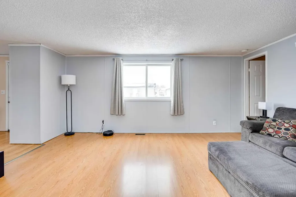 101 Clausen Crescent Fort Mcmurray AB T9K2H8