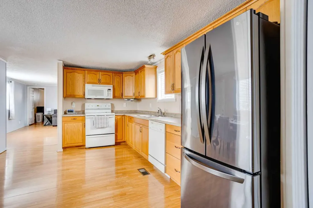 101 Clausen Crescent Fort Mcmurray AB T9K2H8