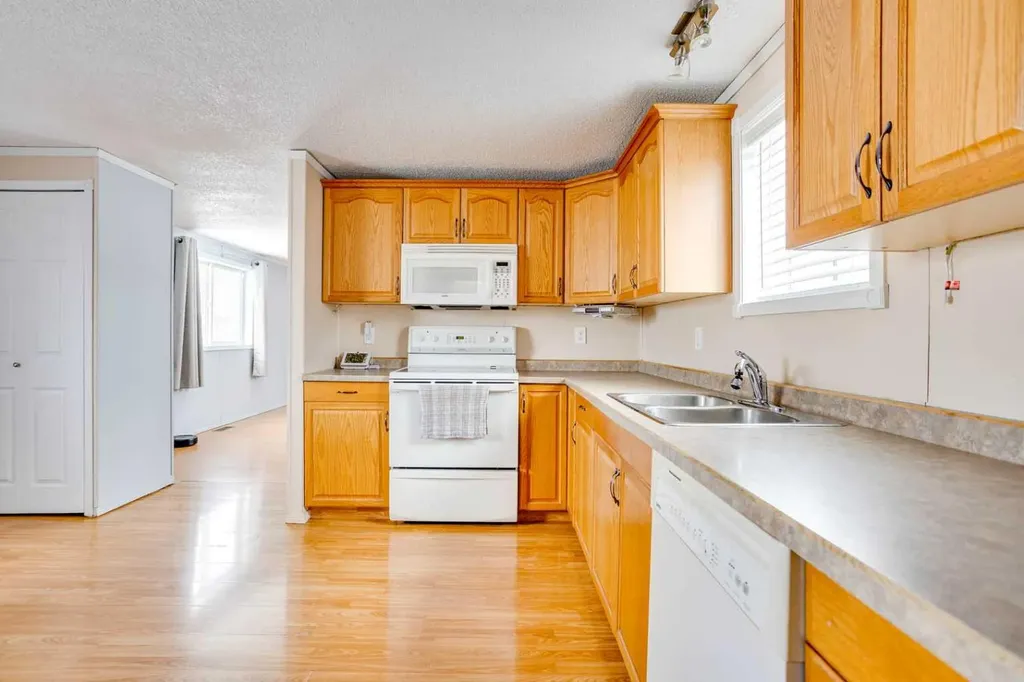 101 Clausen Crescent Fort Mcmurray AB T9K2H8