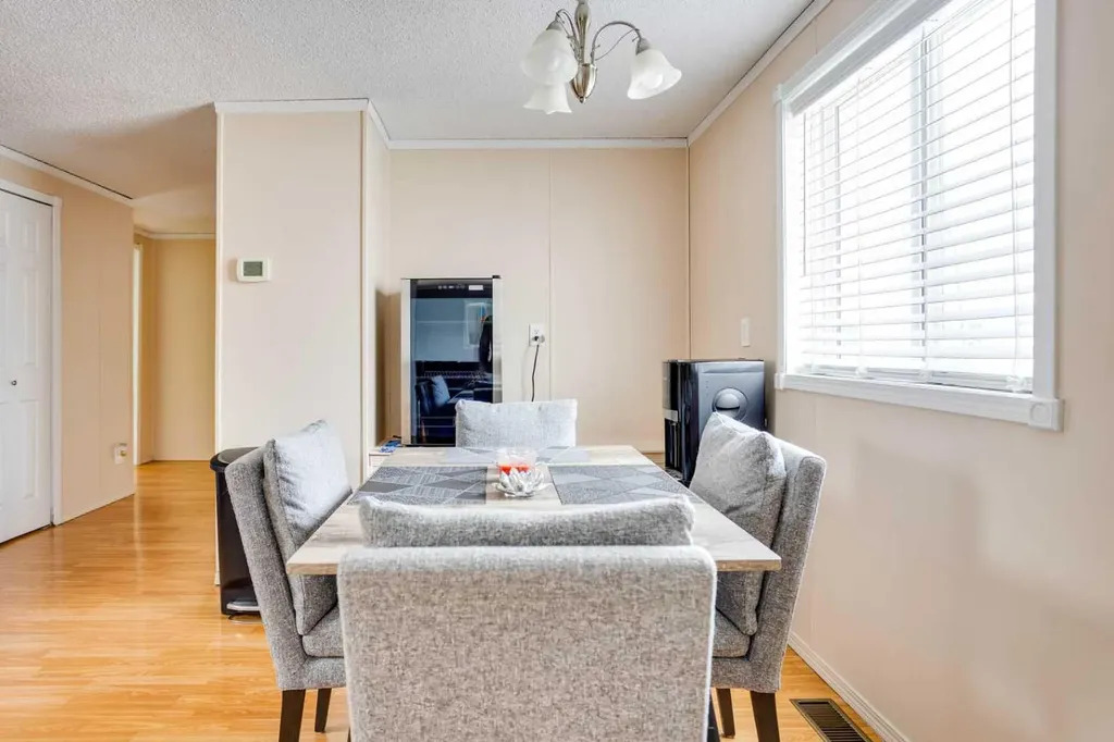101 Clausen Crescent Fort Mcmurray AB T9K2H8