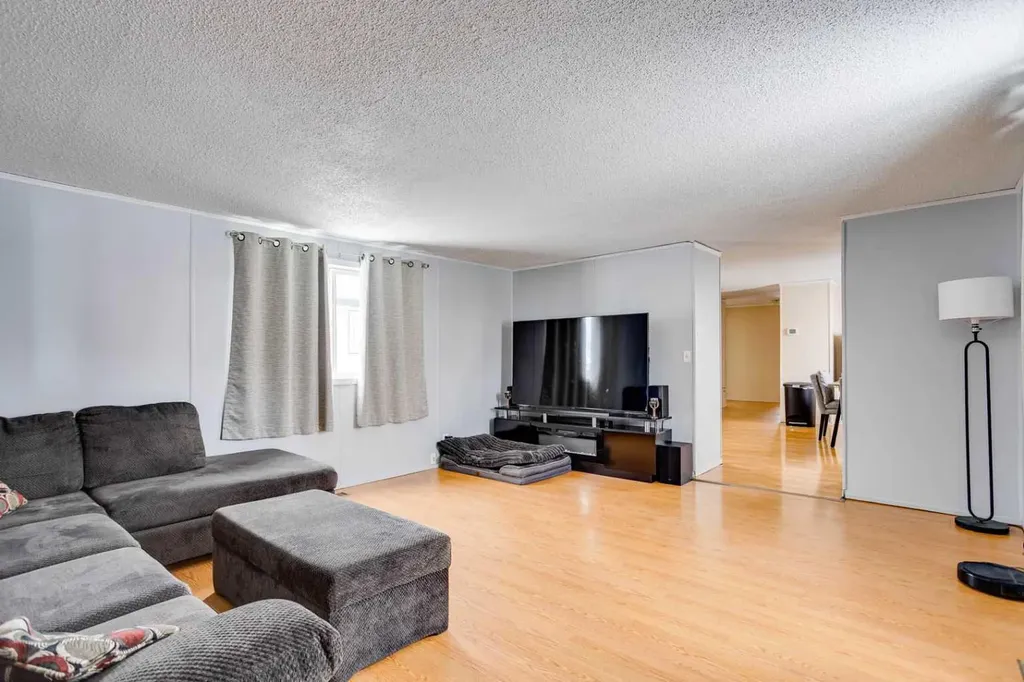 101 Clausen Crescent Fort Mcmurray AB T9K2H8