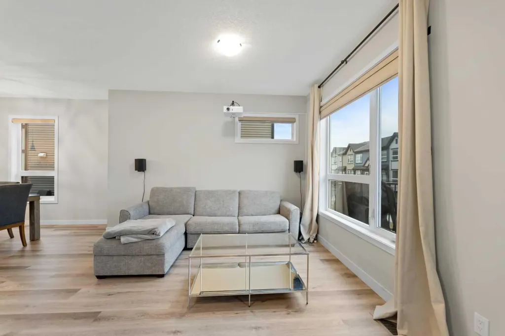 850 Belmont Drive SW Calgary AB T2X 4A5