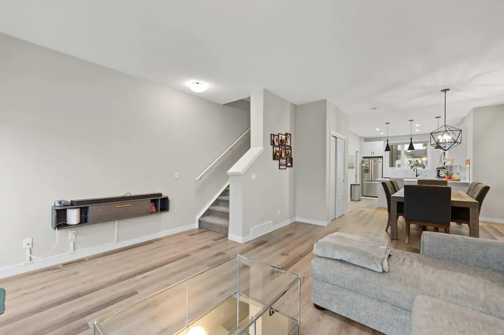 850 Belmont Drive SW Calgary AB T2X 4A5