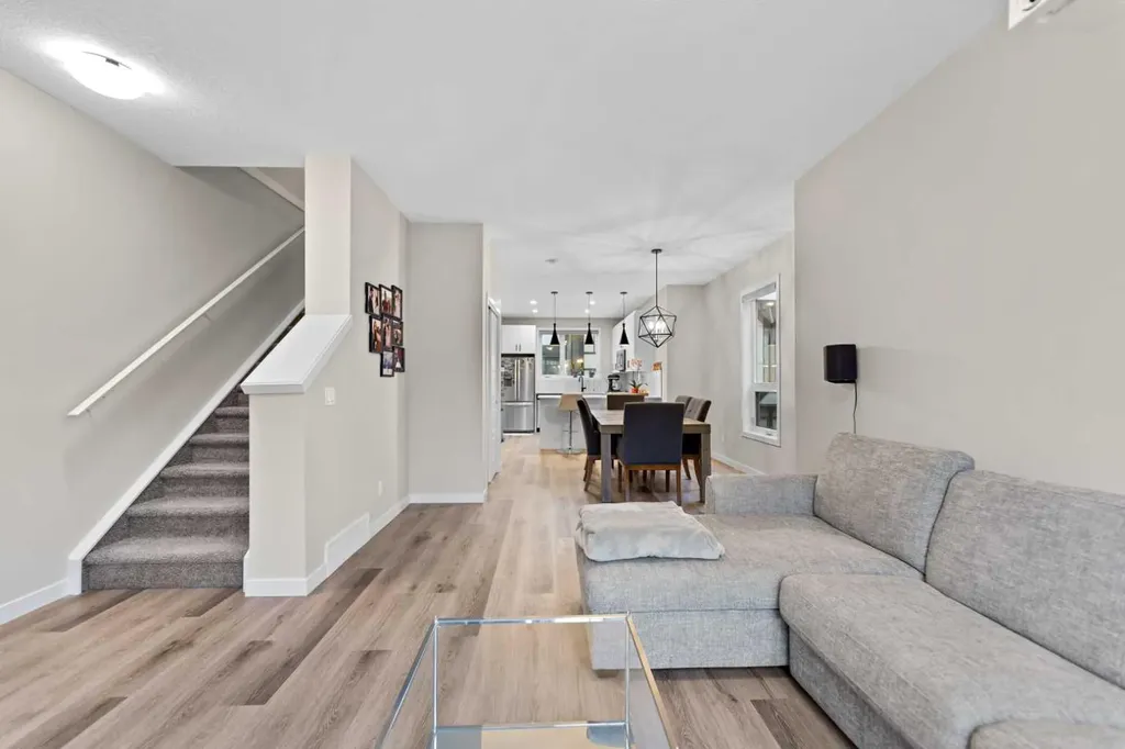 850 Belmont Drive SW Calgary AB T2X 4A5