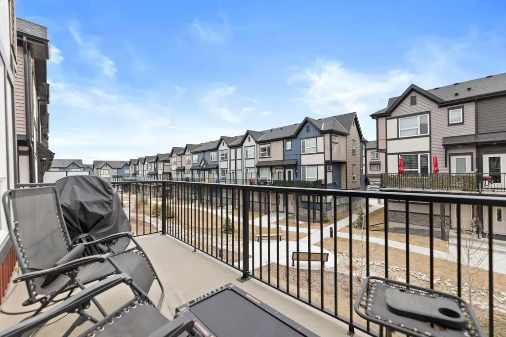 850 Belmont Drive SW Calgary AB T2X 4A5
