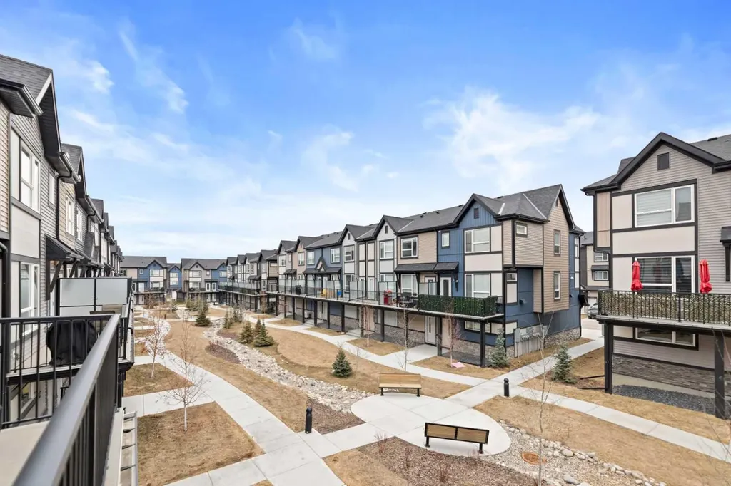 850 Belmont Drive SW Calgary AB T2X 4A5