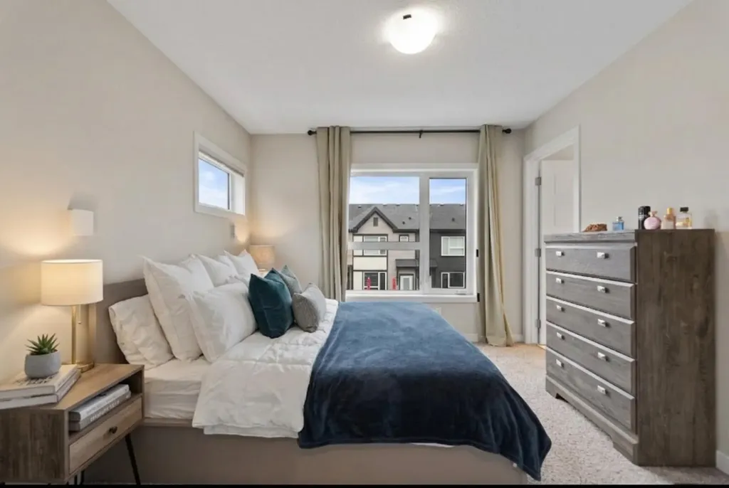 850 Belmont Drive SW Calgary AB T2X 4A5