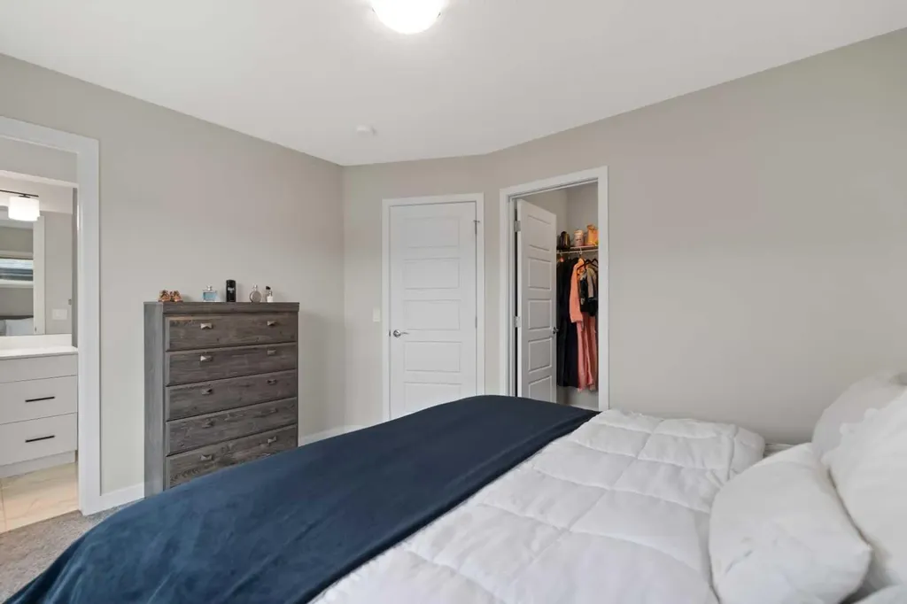 850 Belmont Drive SW Calgary AB T2X 4A5
