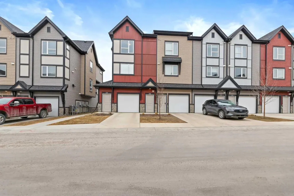 850 Belmont Drive SW Calgary AB T2X 4A5