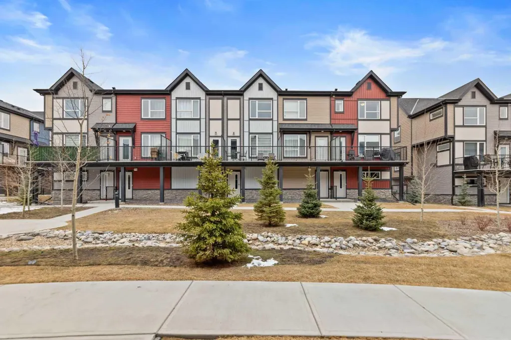 850 Belmont Drive SW Calgary AB T2X 4A5