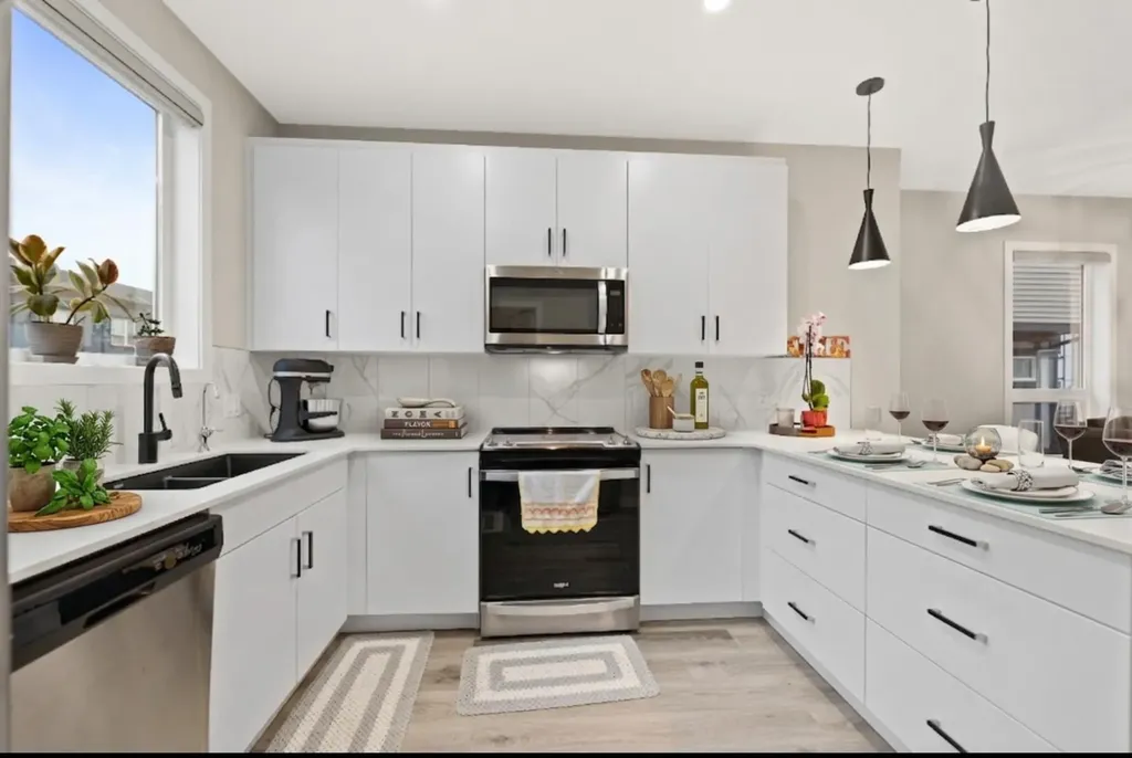 850 Belmont Drive SW Calgary AB T2X 4A5