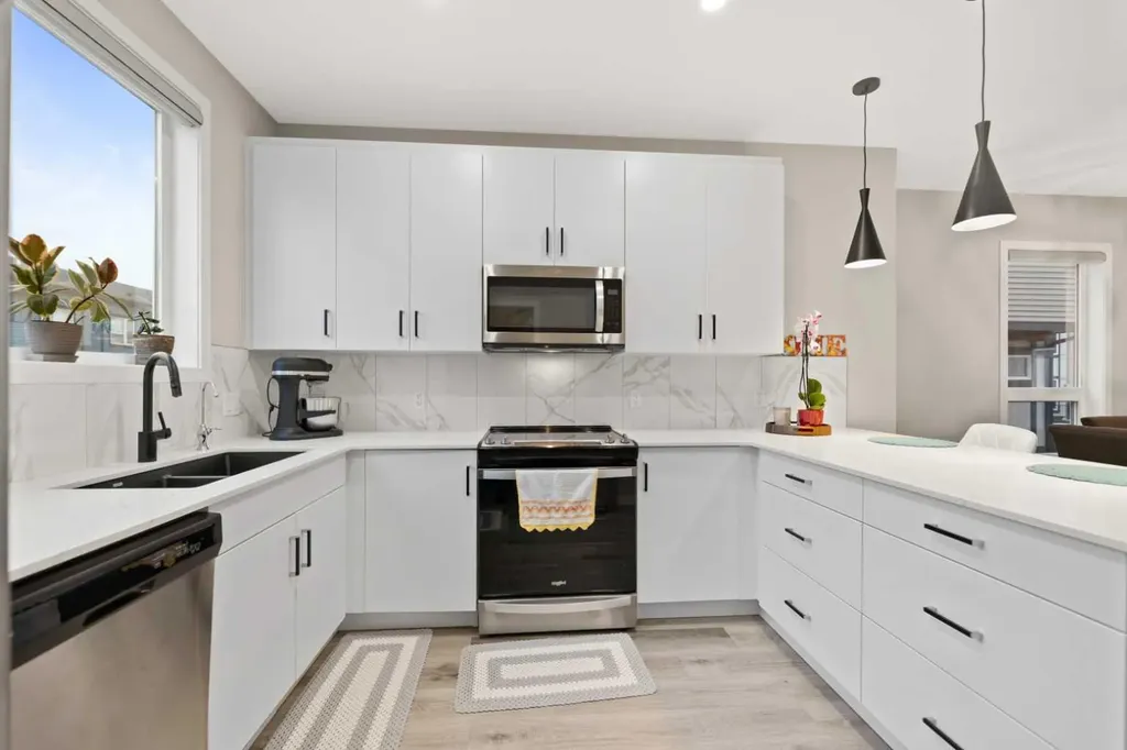 850 Belmont Drive SW Calgary AB T2X 4A5