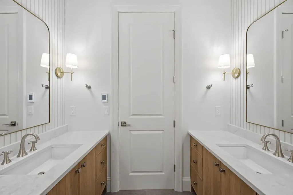 2023 27 Avenue SW Calgary AB T2T 1H6