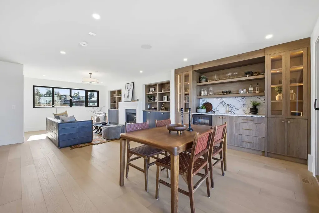 2023 27 Avenue SW Calgary AB T2T 1H6