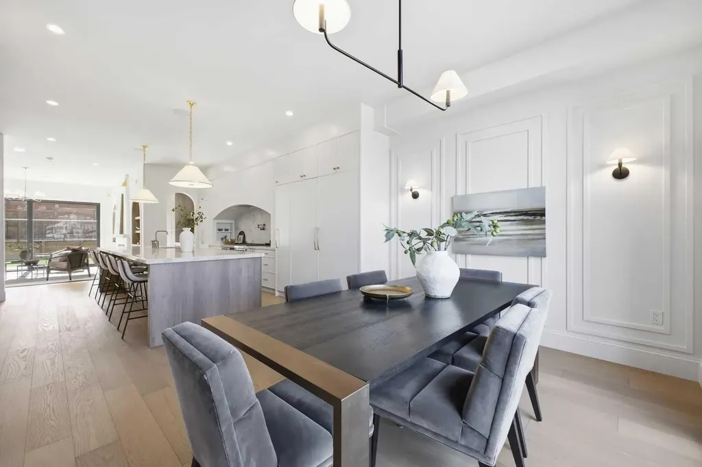 2023 27 Avenue SW Calgary AB T2T 1H6