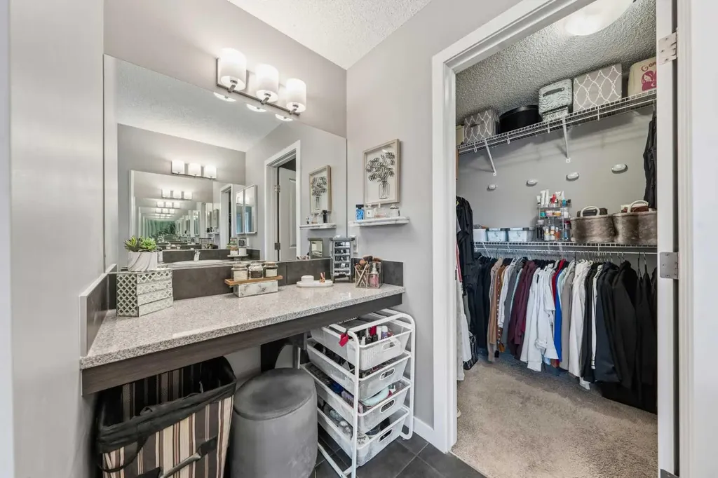 286 Kings Heights Drive SE Airdrie AB T4A 0S6