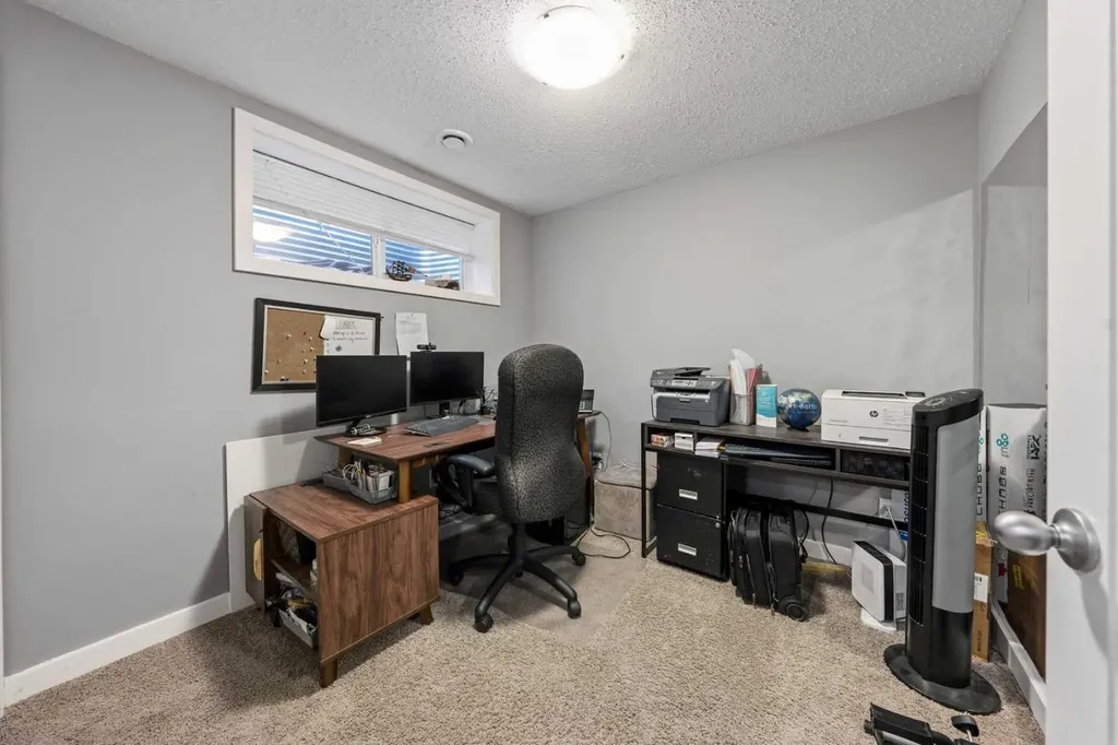 286 Kings Heights Drive SE Airdrie AB T4A 0S6