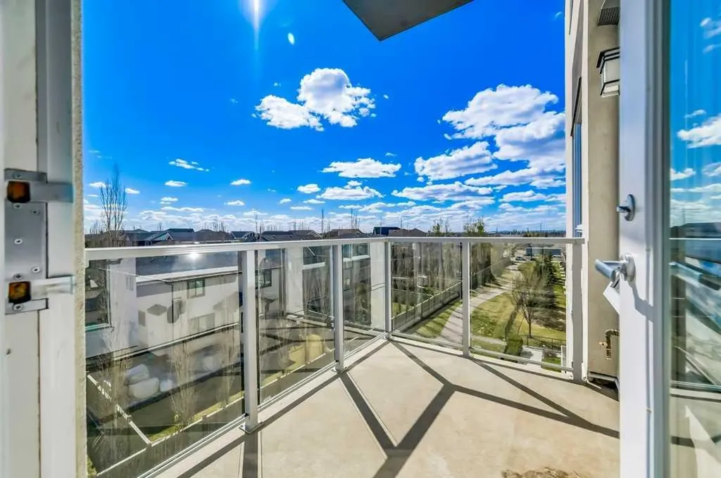 8531 8a Avenue SW Calgary AB T3H 1V4