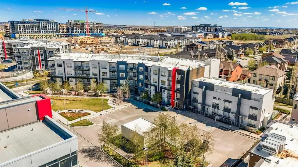 8531 8a Avenue SW Calgary AB T3H 1V4