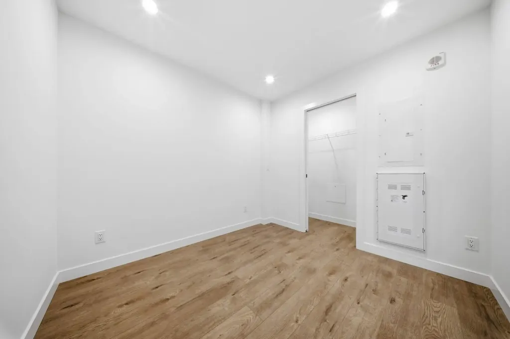 110 18a Street NW Calgary AB T2N5G5