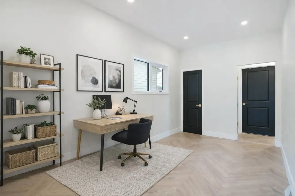 1032 18 Avenue SE Calgary AB T2G 1L6