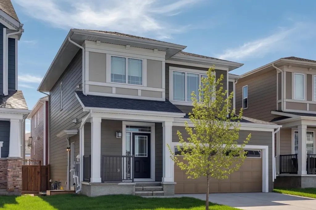 25 Yorkstone Row SW Calgary AB T2X 5H4