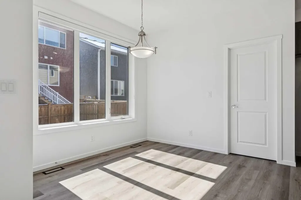 25 Yorkstone Row SW Calgary AB T2X 5H4
