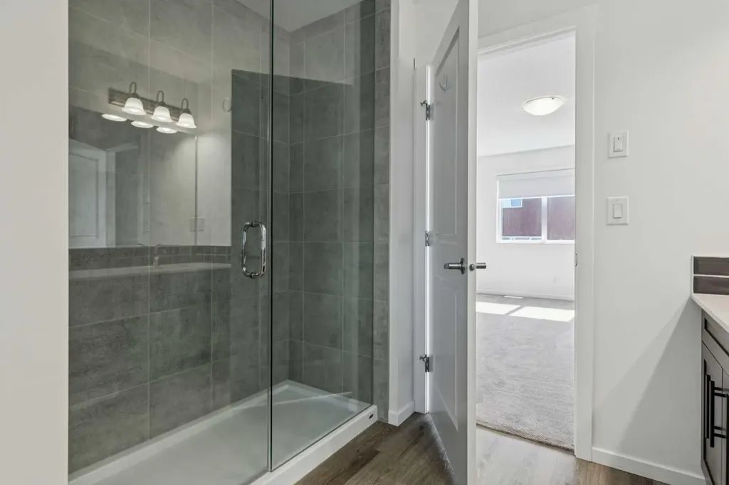 25 Yorkstone Row SW Calgary AB T2X 5H4