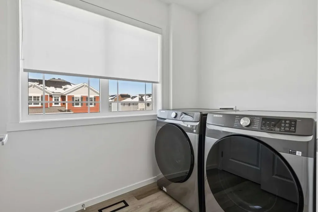 25 Yorkstone Row SW Calgary AB T2X 5H4