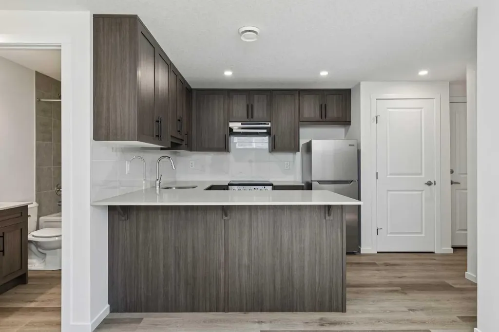 25 Yorkstone Row SW Calgary AB T2X 5H4